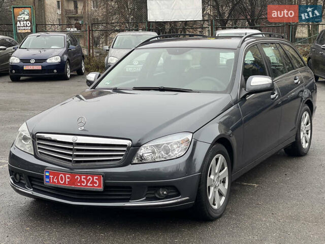 Серый Мерседес Ц-Класс, объемом двигателя 1.8 л и пробегом 244 тыс. км за 7899 $, фото 1 на Automoto.ua