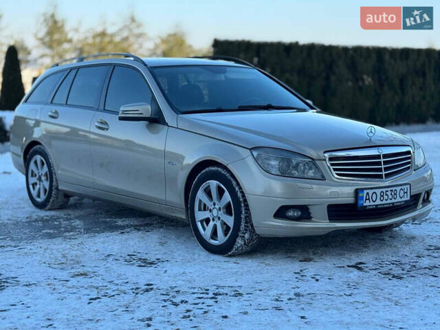Серый Мерседес Ц-Класс, объемом двигателя 2.14 л и пробегом 311 тыс. км за 7500 $, фото 1 на Automoto.ua