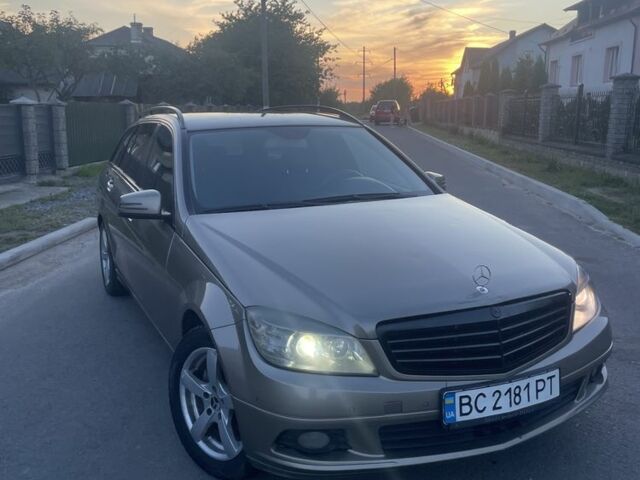 Серый Мерседес Ц-Класс, объемом двигателя 2.1 л и пробегом 353 тыс. км за 7500 $, фото 1 на Automoto.ua