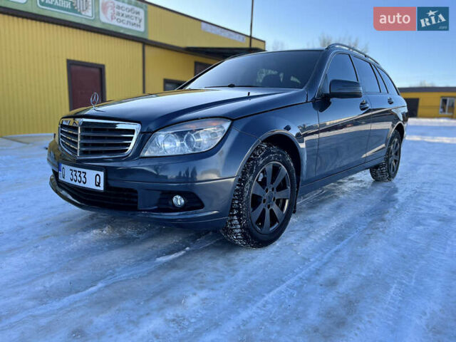 Серый Мерседес Ц-Класс, объемом двигателя 2.15 л и пробегом 198 тыс. км за 8500 $, фото 1 на Automoto.ua