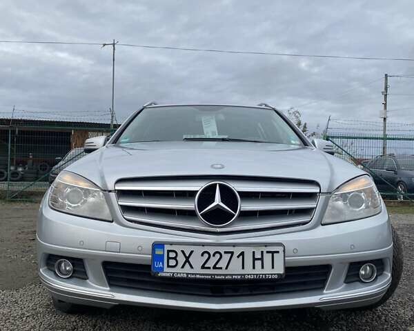 Серый Мерседес Ц-Класс, объемом двигателя 1.8 л и пробегом 250 тыс. км за 10200 $, фото 1 на Automoto.ua