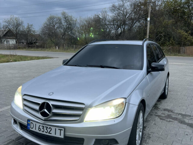 Сірий Мерседес Ц-Клас, об'ємом двигуна 2.14 л та пробігом 369 тис. км за 9000 $, фото 1 на Automoto.ua