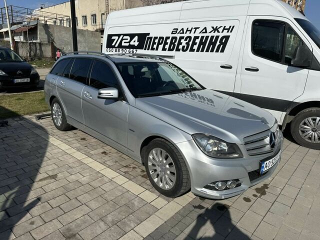 Сірий Мерседес Ц-Клас, об'ємом двигуна 2.1 л та пробігом 306 тис. км за 9500 $, фото 1 на Automoto.ua