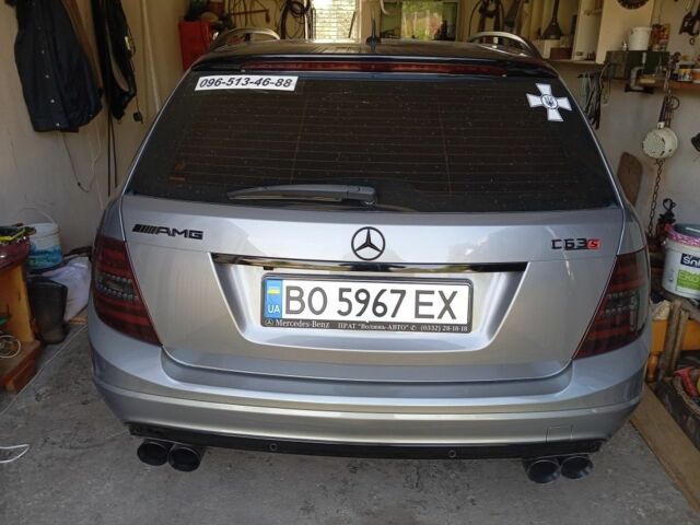 Серый Мерседес Ц-Класс, объемом двигателя 2.1 л и пробегом 237 тыс. км за 13450 $, фото 1 на Automoto.ua