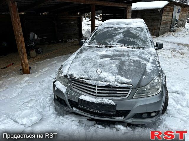 Сірий Мерседес Ц-Клас, об'ємом двигуна 2.2 л та пробігом 28800 тис. км за 7000 $, фото 1 на Automoto.ua