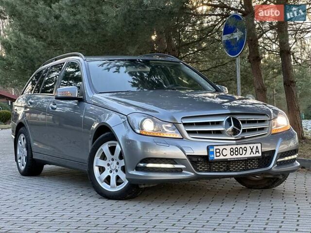 Серый Мерседес Ц-Класс, объемом двигателя 2.14 л и пробегом 250 тыс. км за 12700 $, фото 1 на Automoto.ua