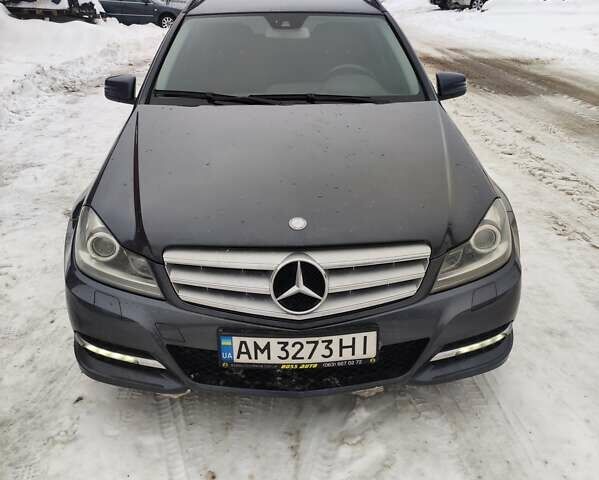Серый Мерседес Ц-Класс, объемом двигателя 2.14 л и пробегом 394 тыс. км за 11600 $, фото 1 на Automoto.ua