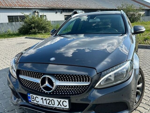 Сірий Мерседес Ц-Клас, об'ємом двигуна 2.14 л та пробігом 269 тис. км за 15300 $, фото 1 на Automoto.ua