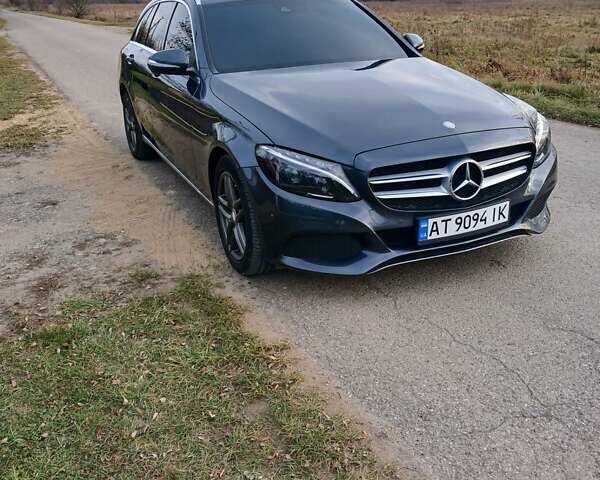 Сірий Мерседес Ц-Клас, об'ємом двигуна 1.6 л та пробігом 260 тис. км за 17400 $, фото 1 на Automoto.ua