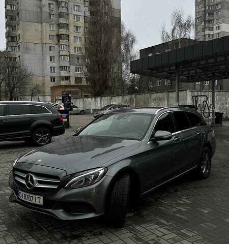 Сірий Мерседес Ц-Клас, об'ємом двигуна 2.14 л та пробігом 225 тис. км за 17777 $, фото 1 на Automoto.ua