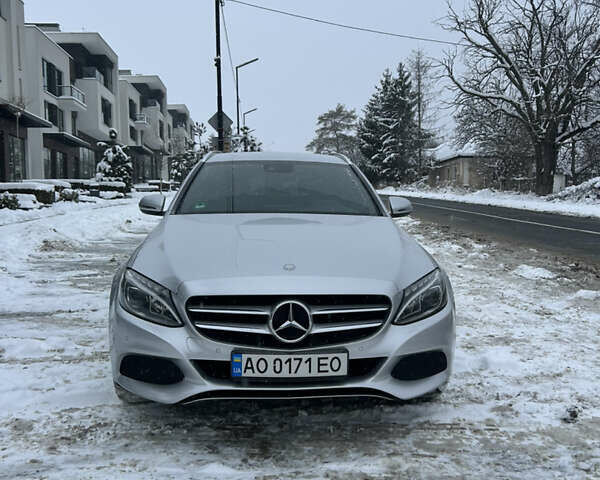 Серый Мерседес Ц-Класс, объемом двигателя 2.14 л и пробегом 246 тыс. км за 14700 $, фото 1 на Automoto.ua