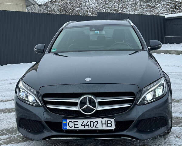 Серый Мерседес Ц-Класс, объемом двигателя 2.14 л и пробегом 290 тыс. км за 15800 $, фото 1 на Automoto.ua