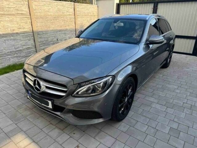 Сірий Мерседес Ц-Клас, об'ємом двигуна 2 л та пробігом 248 тис. км за 17750 $, фото 1 на Automoto.ua