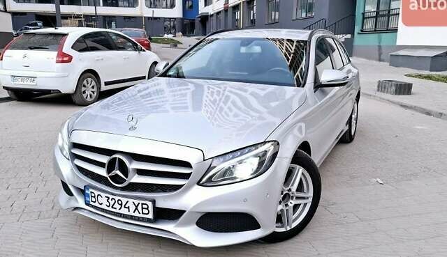 Серый Мерседес Ц-Класс, объемом двигателя 2.1 л и пробегом 305 тыс. км за 18800 $, фото 1 на Automoto.ua