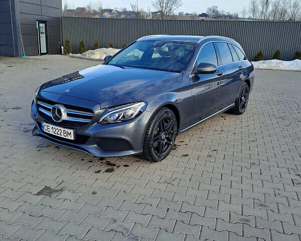 Сірий Мерседес Ц-Клас, об'ємом двигуна 2.2 л та пробігом 296 тис. км за 17500 $, фото 1 на Automoto.ua