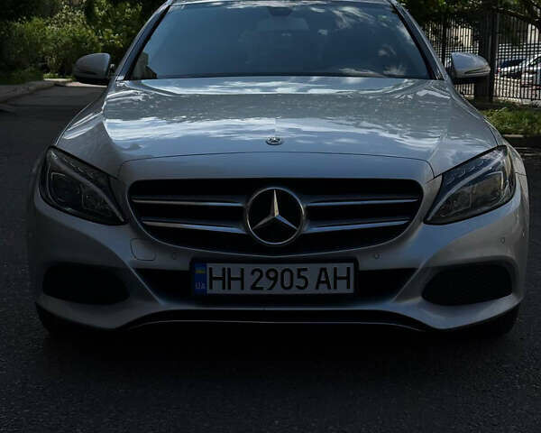 Сірий Мерседес Ц-Клас, об'ємом двигуна 2.14 л та пробігом 221 тис. км за 18500 $, фото 1 на Automoto.ua