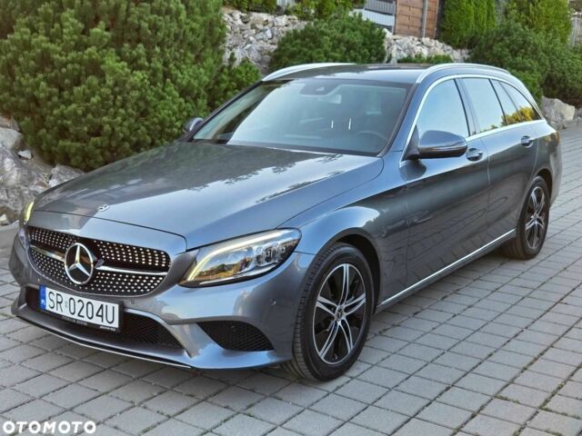 Серый Мерседес Ц-Класс, объемом двигателя 1.6 л и пробегом 325 тыс. км за 19838 $, фото 1 на Automoto.ua