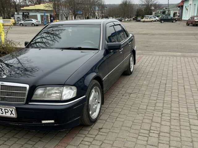 Синій Мерседес Ц-Клас, об'ємом двигуна 1.8 л та пробігом 386 тис. км за 3000 $, фото 1 на Automoto.ua