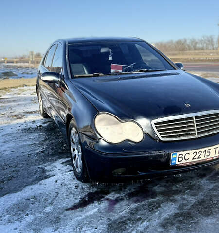 Синій Мерседес Ц-Клас, об'ємом двигуна 2.15 л та пробігом 380 тис. км за 3600 $, фото 1 на Automoto.ua