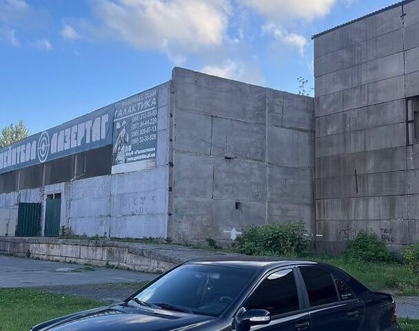 Синій Мерседес Ц-Клас, об'ємом двигуна 2 л та пробігом 400 тис. км за 3000 $, фото 1 на Automoto.ua
