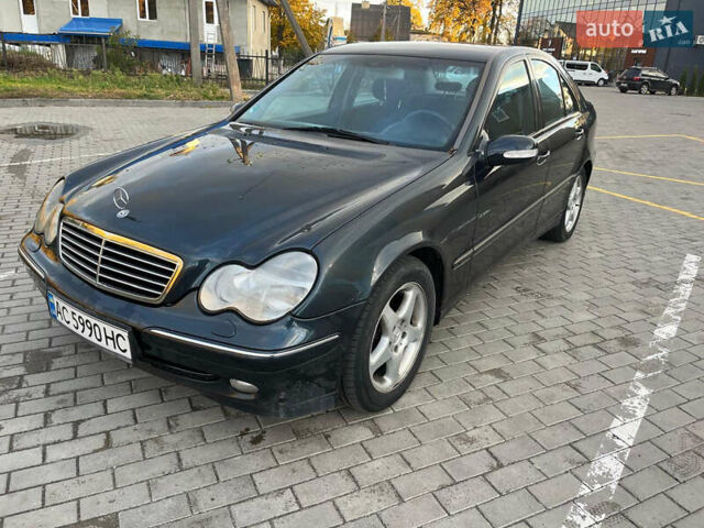 Мерседес Ц-Класс 2001 в Луцке на Automoto.ua Синий Мерседес Ц-Класс, объемом двигателя 2.2 л и пробегом 330 тыс. км за 5800 $, фото 1 на Automoto.ua