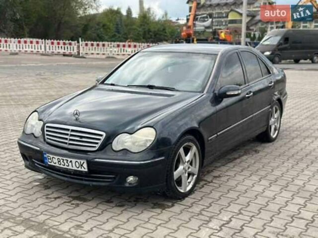 Синий Мерседес Ц-Класс, объемом двигателя 2 л и пробегом 275 тыс. км за 4299 $, фото 1 на Automoto.ua