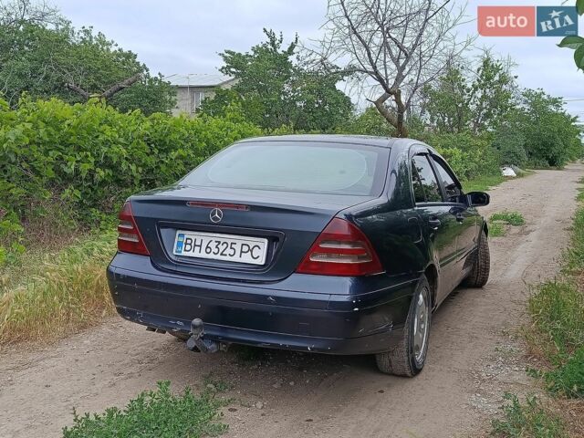 Синій Мерседес Ц-Клас, об'ємом двигуна 2.15 л та пробігом 247 тис. км за 4000 $, фото 1 на Automoto.ua