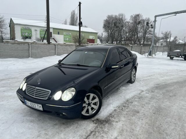 Синий Мерседес Ц-Класс, объемом двигателя 0 л и пробегом 250 тыс. км за 4350 $, фото 1 на Automoto.ua