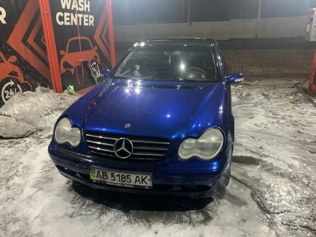 Синий Мерседес Ц-Класс, объемом двигателя 0 л и пробегом 450 тыс. км за 1464 $, фото 1 на Automoto.ua