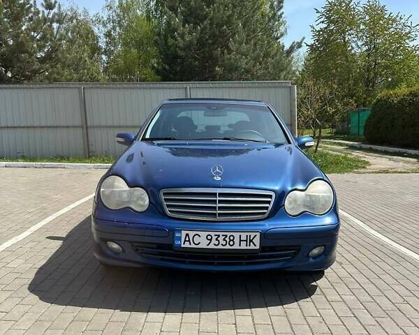 Синій Мерседес Ц-Клас, об'ємом двигуна 1.8 л та пробігом 155 тис. км за 5700 $, фото 1 на Automoto.ua