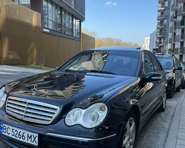 Синій Мерседес Ц-Клас, об'ємом двигуна 2.15 л та пробігом 340 тис. км за 5300 $, фото 1 на Automoto.ua