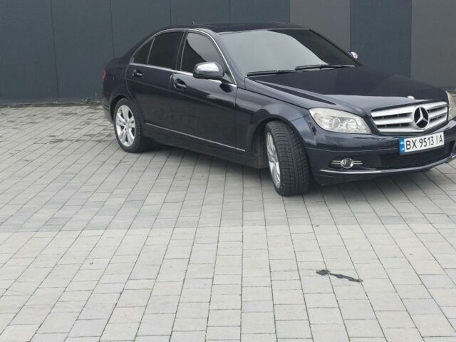 Синій Мерседес Ц-Клас, об'ємом двигуна 3 л та пробігом 300 тис. км за 8500 $, фото 1 на Automoto.ua