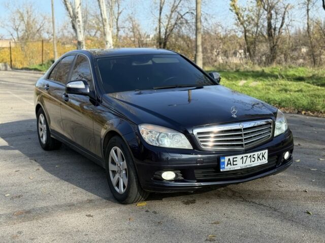 Синій Мерседес Ц-Клас, об'ємом двигуна 2.1 л та пробігом 350 тис. км за 6999 $, фото 1 на Automoto.ua