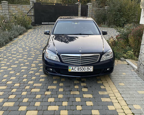 Синій Мерседес Ц-Клас, об'ємом двигуна 2.2 л та пробігом 321 тис. км за 8500 $, фото 1 на Automoto.ua