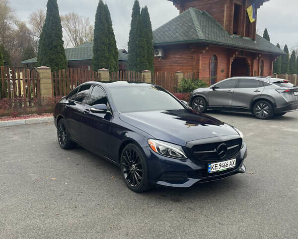 Синий Мерседес Ц-Класс, объемом двигателя 1.99 л и пробегом 138 тыс. км за 20500 $, фото 1 на Automoto.ua