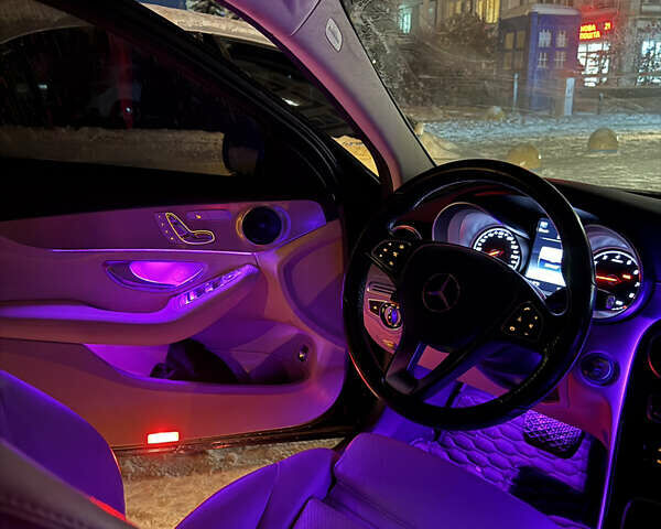 Синій Мерседес Ц-Клас, об'ємом двигуна 1.99 л та пробігом 131 тис. км за 18500 $, фото 1 на Automoto.ua