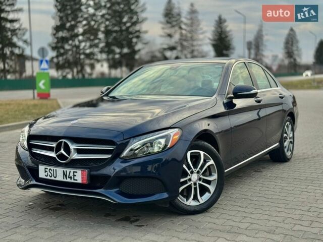 Синий Мерседес Ц-Класс, объемом двигателя 2 л и пробегом 140 тыс. км за 15800 $, фото 1 на Automoto.ua