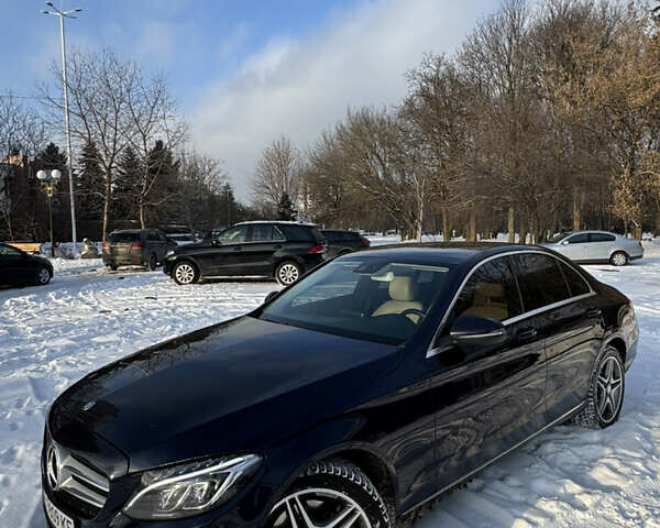 Синий Мерседес Ц-Класс, объемом двигателя 1.99 л и пробегом 165 тыс. км за 16799 $, фото 1 на Automoto.ua