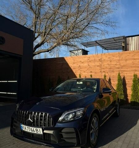 Синій Мерседес Ц-Клас, об'ємом двигуна 1.99 л та пробігом 117 тис. км за 20000 $, фото 1 на Automoto.ua