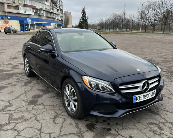 Синий Мерседес Ц-Класс, объемом двигателя 1.99 л и пробегом 60 тыс. км за 20500 $, фото 1 на Automoto.ua