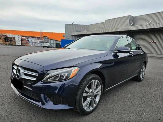 Синій Мерседес Ц-Клас, об'ємом двигуна 2 л та пробігом 88 тис. км за 16900 $, фото 1 на Automoto.ua