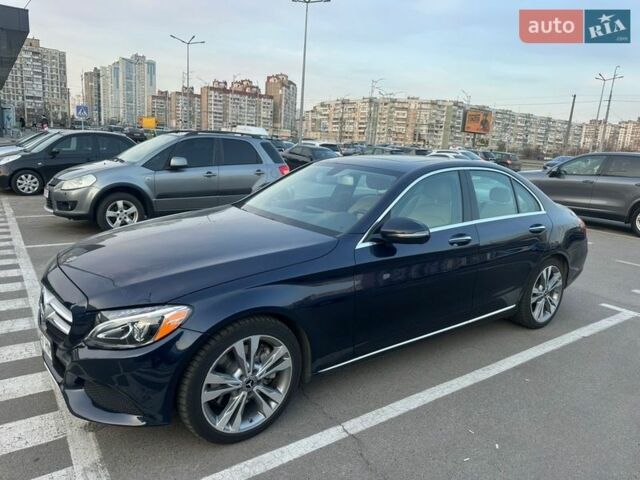 Синий Мерседес Ц-Класс, объемом двигателя 1.99 л и пробегом 79 тыс. км за 19500 $, фото 1 на Automoto.ua