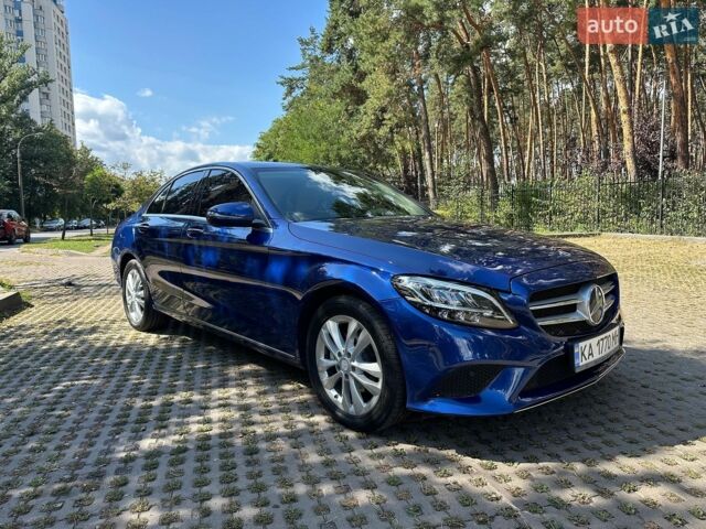 Синій Мерседес Ц-Клас, об'ємом двигуна 1.95 л та пробігом 83 тис. км за 27800 $, фото 1 на Automoto.ua