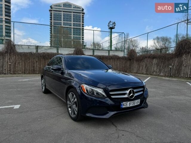 Синій Мерседес Ц-Клас, об'ємом двигуна 1.99 л та пробігом 113 тис. км за 20000 $, фото 1 на Automoto.ua