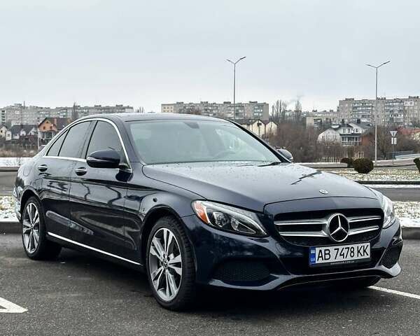 Синий Мерседес Ц-Класс, объемом двигателя 2 л и пробегом 94 тыс. км за 23500 $, фото 1 на Automoto.ua