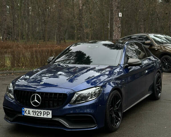 Синій Мерседес Ц-Клас, об'ємом двигуна 3.98 л та пробігом 107 тис. км за 39000 $, фото 1 на Automoto.ua