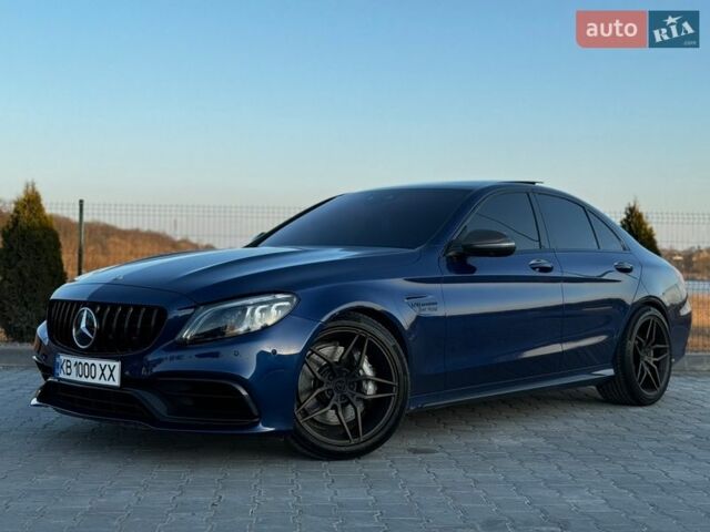 Синий Мерседес Ц-Класс, объемом двигателя 3.98 л и пробегом 109 тыс. км за 46300 $, фото 1 на Automoto.ua