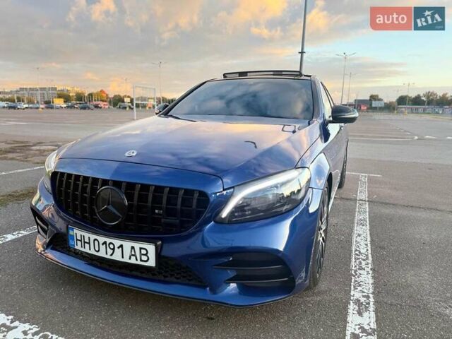 Синий Мерседес Ц-Класс, объемом двигателя 1.99 л и пробегом 67 тыс. км за 30500 $, фото 1 на Automoto.ua