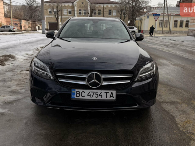 Синій Мерседес Ц-Клас, об'ємом двигуна 2 л та пробігом 60 тис. км за 32000 $, фото 1 на Automoto.ua