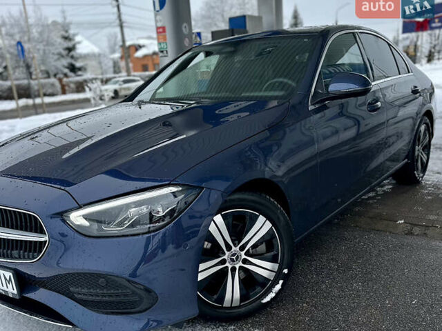 Синий Мерседес Ц-Класс, объемом двигателя 1.99 л и пробегом 11 тыс. км за 49545 $, фото 1 на Automoto.ua